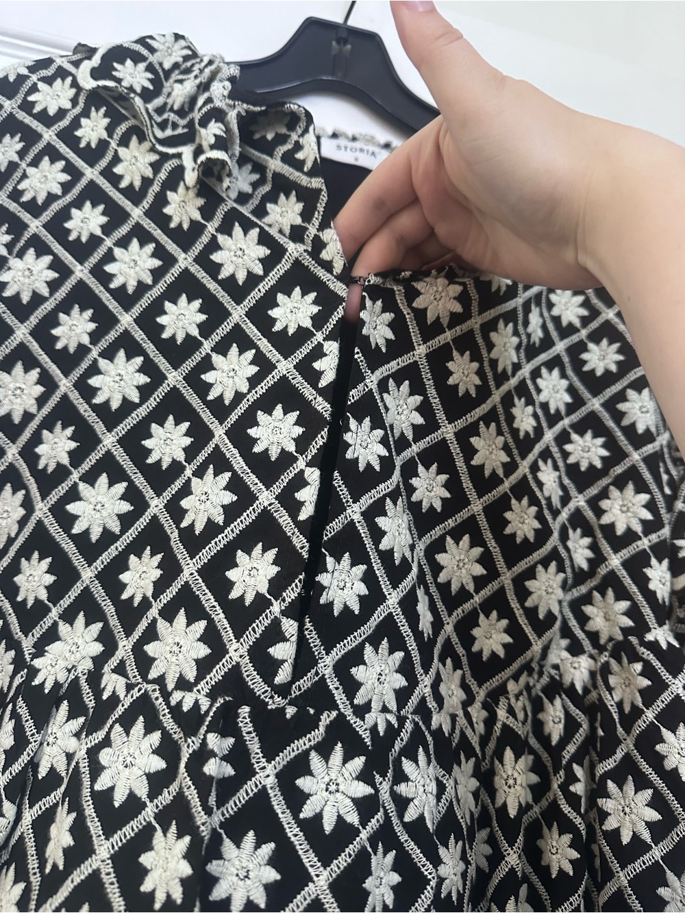STORIA dress floral size small babydoll black and white - Picture 3 of 4